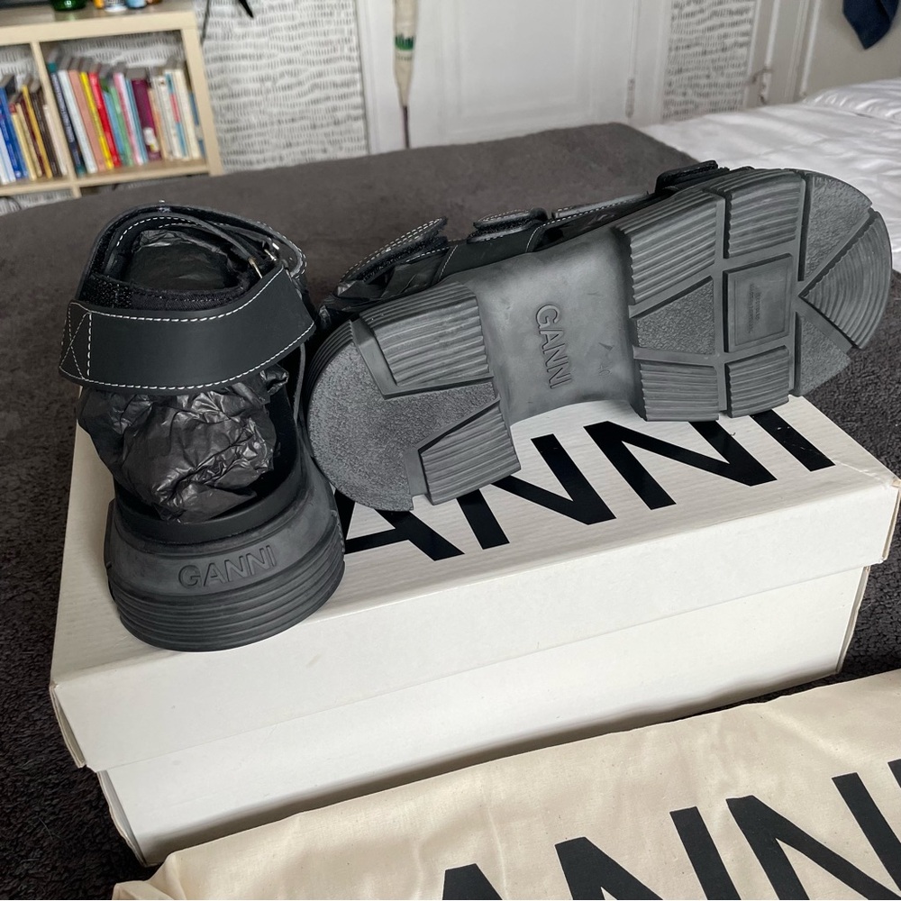 NWT GANNI CHUNKY RUBBER SOLE SANDAL W/VELCRO SIZE 40 - Picture 6 of 8